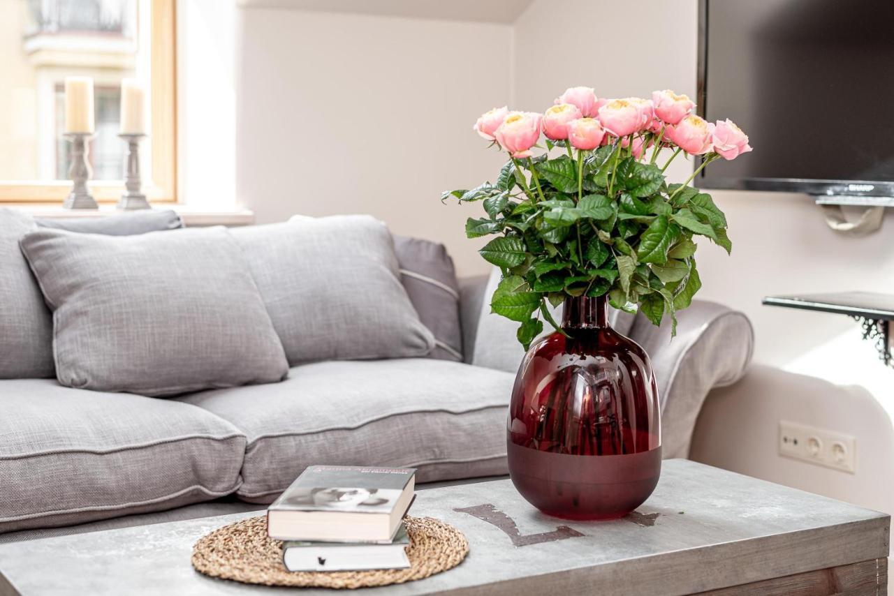 Luxury Gaono In Old Town Apartment วิลนีอุส ภายนอก รูปภาพ